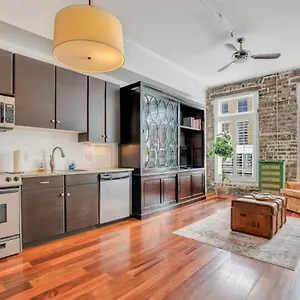 Apartment Knockout Loft- Near Plant Riverside, Savannah